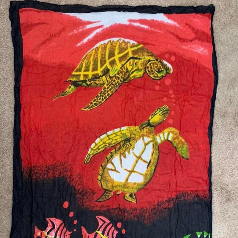 Red and Black Sea turtle scarf Beach whimsy - Picture 4 of 4